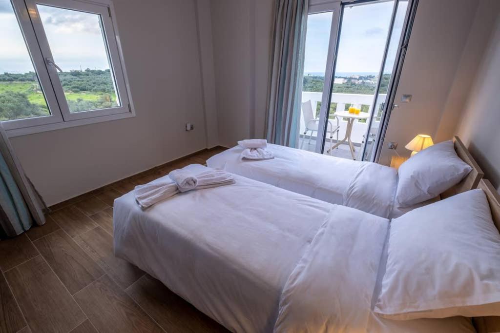 Prinos Oasis Twin Villas II エクステリア 写真