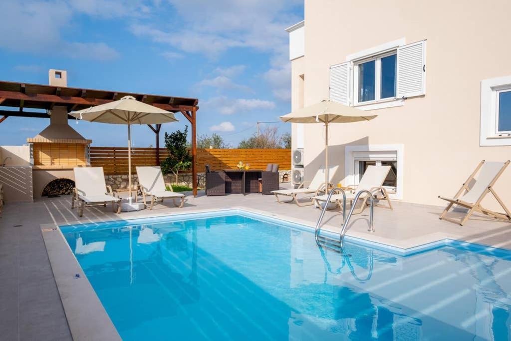 Prinos Oasis Twin Villas II エクステリア 写真